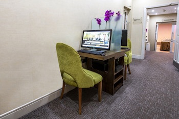 Gem Langham Court Hotel