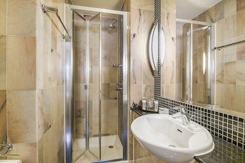 Gem Langham Court Hotel