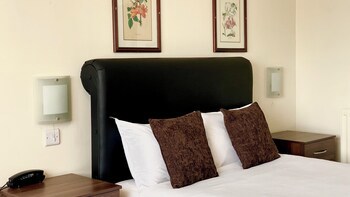 Europa Gatwick Hotel & Spa