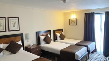 Europa Gatwick Hotel & Spa