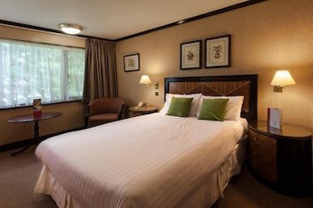 Europa Gatwick Hotel & Spa