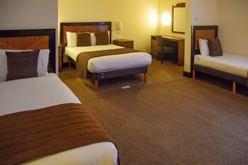 Europa Gatwick Hotel & Spa