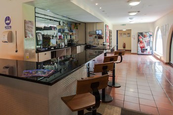 Europa Gatwick Hotel & Spa
