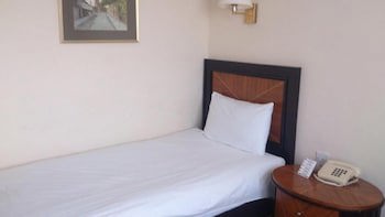 Europa Gatwick Hotel & Spa