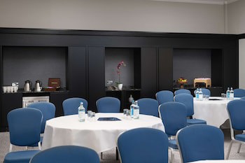 Hilton London Gatwick Airport