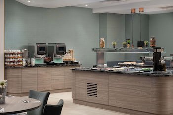 Hilton London Gatwick Airport