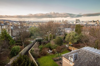 Bruntsfield Hotel