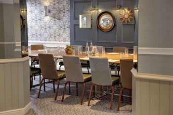 Bruntsfield Hotel