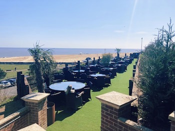 The Cliff Hotel