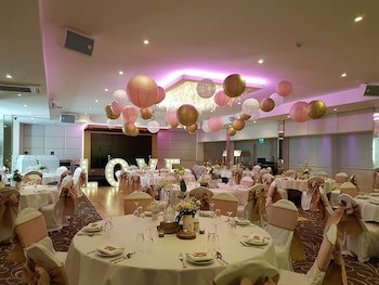 The Cliff Hotel