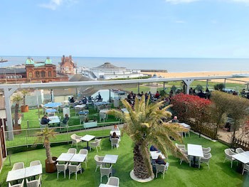 The Cliff Hotel
