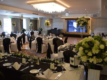 The Cliff Hotel