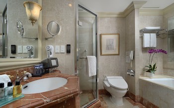 Grand Hi Lai Hotel