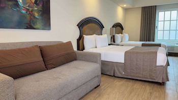 Best Western Plus Monterrey Colon