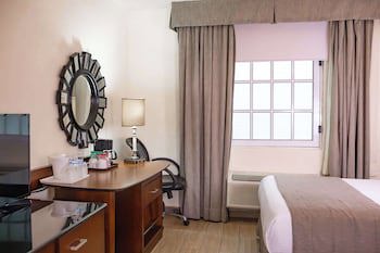Best Western Plus Monterrey Colon