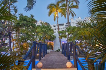 Dreams Jardin Tropical Resort & Spa