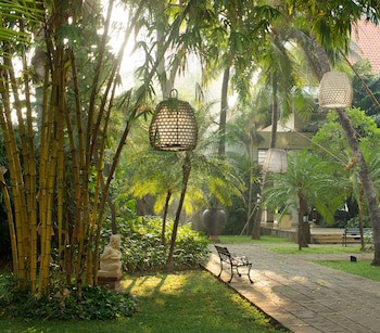 Bumi Surabaya City Resort