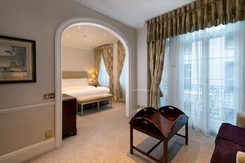 Dukes London