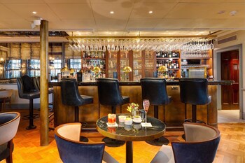 Dukes London