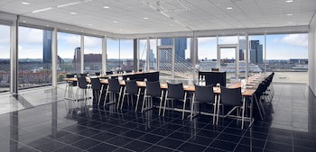 Doubletree By Hilton Rotterdam Centre