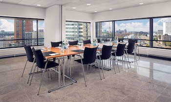 Doubletree By Hilton Rotterdam Centre