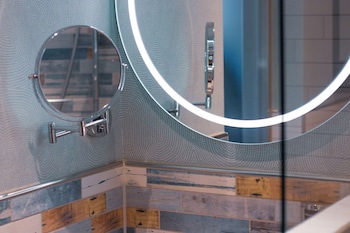 Doubletree By Hilton Rotterdam Centre