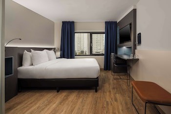 Doubletree By Hilton Rotterdam Centre