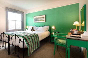 Crown Hotel