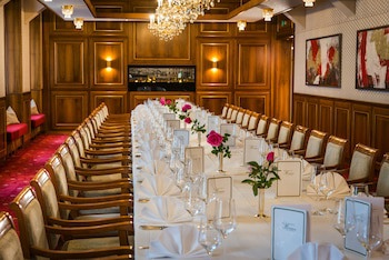 Parkhotel Graz - Traditional Luxury