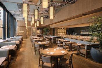 Four Seasons Hotel Singapore