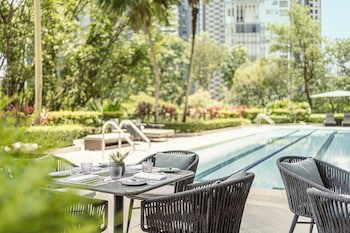 Four Seasons Hotel Singapore