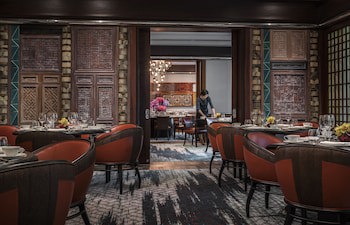 Four Seasons Hotel Singapore