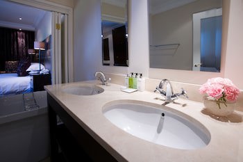The Devon Valley Hotel