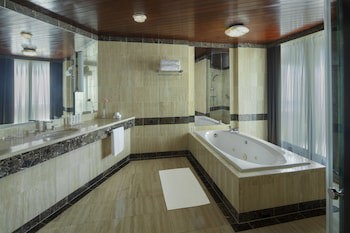 Radisson Blu Hotel, Dubai Deira Creek galeri fotoğrafı