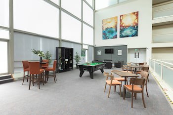 Holiday Inn Milton Keynes - Central, An Ihg Hotel