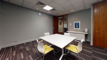 Holiday Inn Milton Keynes - Central, An Ihg Hotel