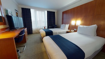 Holiday Inn Milton Keynes - Central, An Ihg Hotel