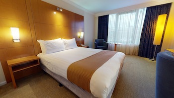 Holiday Inn Milton Keynes - Central, An Ihg Hotel