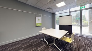 Holiday Inn Milton Keynes - Central, An Ihg Hotel