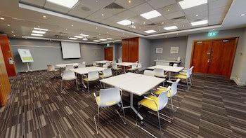 Holiday Inn Milton Keynes - Central, An Ihg Hotel