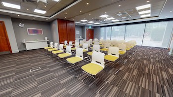 Holiday Inn Milton Keynes - Central, An Ihg Hotel