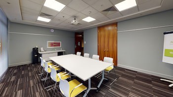 Holiday Inn Milton Keynes - Central, An Ihg Hotel