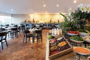 Crowne Plaza Tel Aviv Beach, An Ihg Hotel