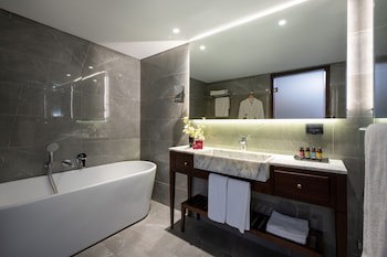 Crowne Plaza Tel Aviv Beach, An Ihg Hotel