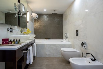 Crowne Plaza Tel Aviv Beach, An Ihg Hotel