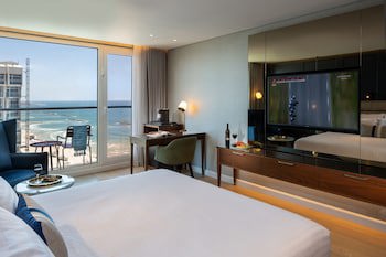 Crowne Plaza Tel Aviv Beach, An Ihg Hotel