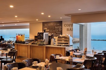 Crowne Plaza Tel Aviv Beach, An Ihg Hotel