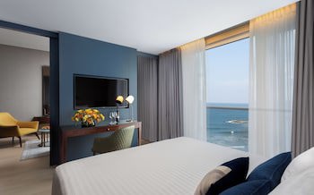 Crowne Plaza Tel Aviv Beach, An Ihg Hotel