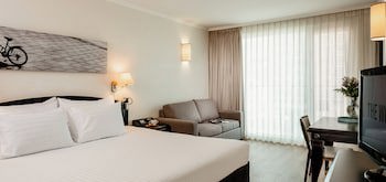 Crowne Plaza Tel Aviv Beach, An Ihg Hotel