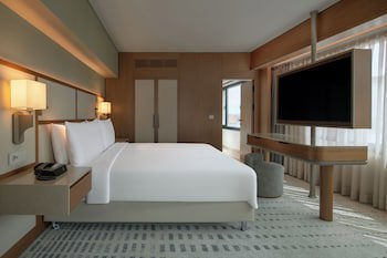 Double Junior Suite with Bosphorus view (full double bed) (king size bed)